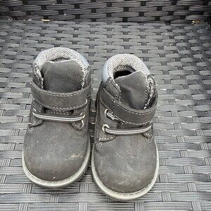 garanimals baby boy Size 4 Boots